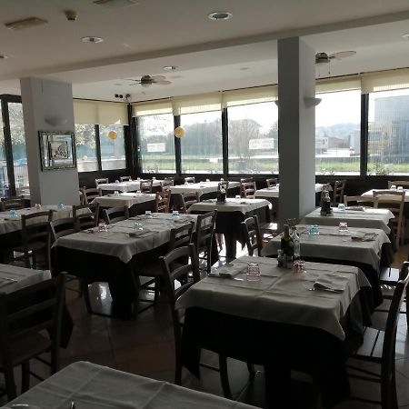 Sestosenso Food Drink Sleep Ristorante Pizzeria Alloggi Cesena Luaran gambar